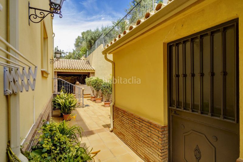 Foto f90a00f3-2345-4399-a051-24de869ac052. Casa adossada amb aparcament a La Quinta Benahavís