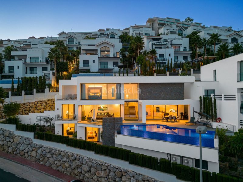 Foto 7a596ce8-0bb1-4ae0-9413-ed728b63d3cf. Casa adossada amb aparcament a Cortijo Torrequebrada Benalmádena