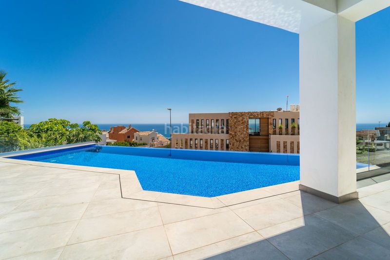 Foto ac506e64-f324-41ea-a7b3-e73a427d71d4. Casa adossada amb aparcament a Cortijo Torrequebrada Benalmádena