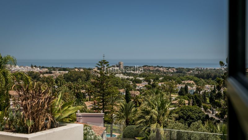 Foto 8ea175f7-b051-4342-a7f1-c30f7b9b8d88. Casa adosada en Las Brisas Marbella