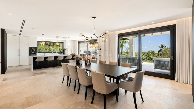 Foto fe7d50e4-1069-46c4-b12a-2217b7eb1b15. Casa adosada en Las Brisas Marbella