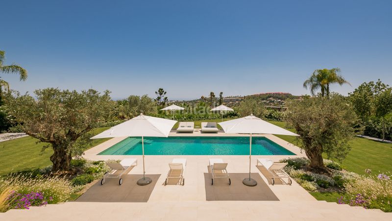 Foto 1d6a74b3-6c89-489b-abf0-623e0b304f7f. Casa adossada amb aparcament a Las Brisas Marbella