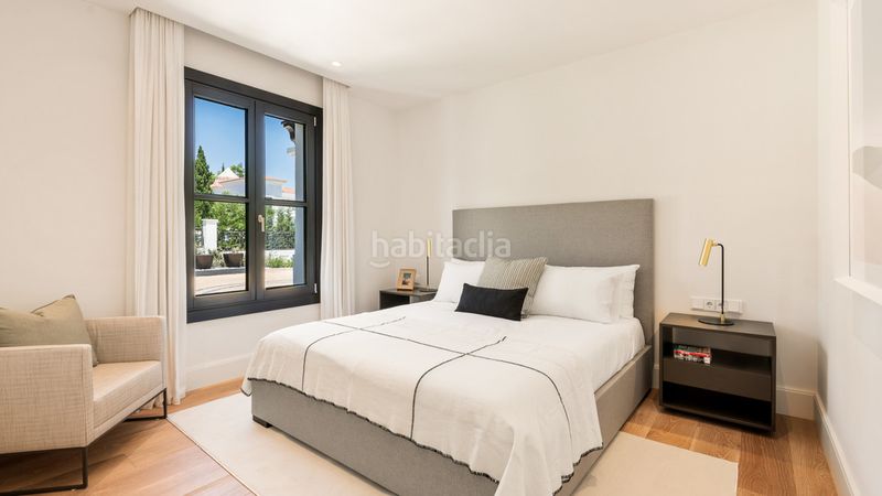Foto 67e542dd-0411-4f67-91a8-13fea94c7b7e. Casa adossada amb aparcament a Las Brisas Marbella