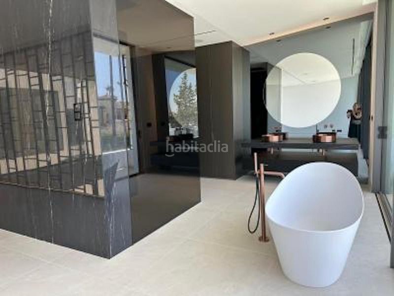 Foto 5feee185-eb7d-4eea-8389-e249116263be. Casa adossada amb aparcament a La Carolina - Guadalpín Marbella