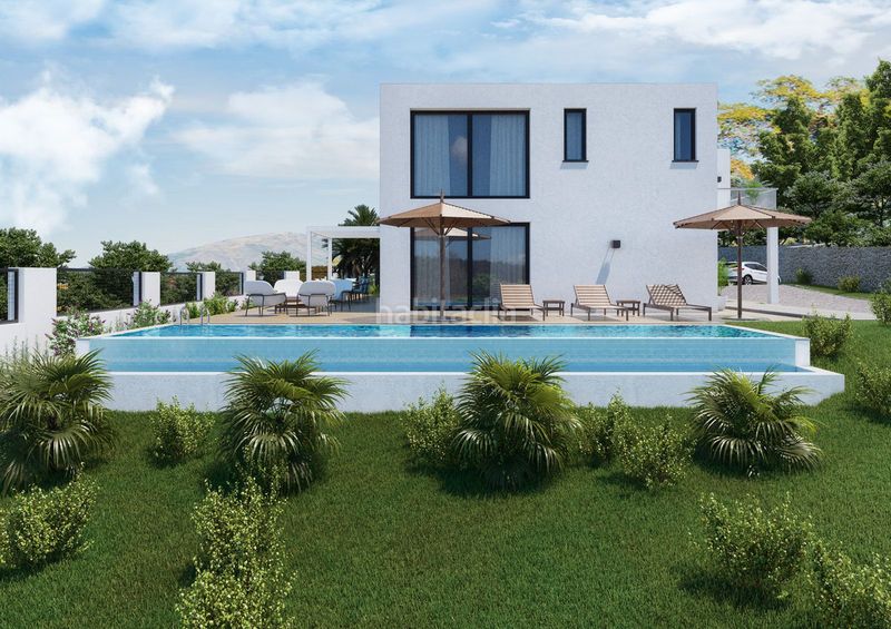 Foto f02a043a-1817-4284-ad74-075586d745bc. Casa adossada a La Mairena Ojén