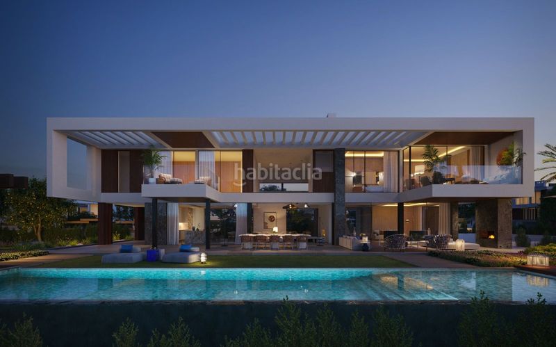 Foto ee1ae100-3da4-4454-af71-d6a67e8fbabc. Casa adossada amb aparcament a Las Brisas Marbella