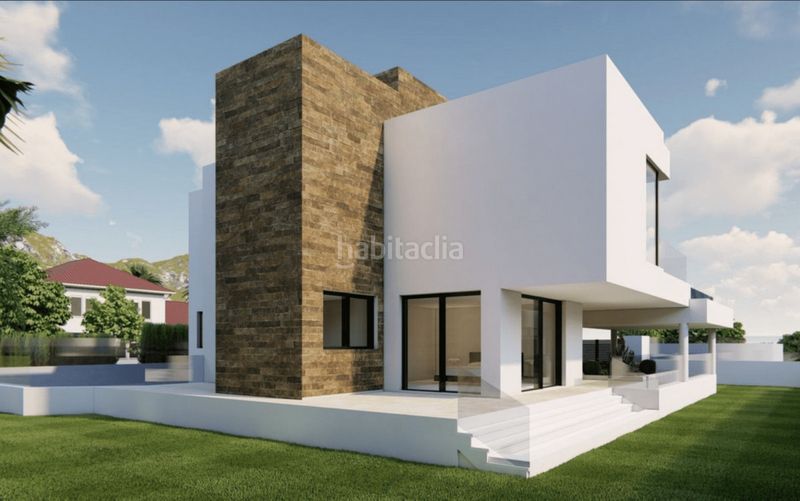 Foto be80accc-5af8-4fc9-9311-c843d28aac31. Casa a schiera con parcheggio in Marbesa Marbella