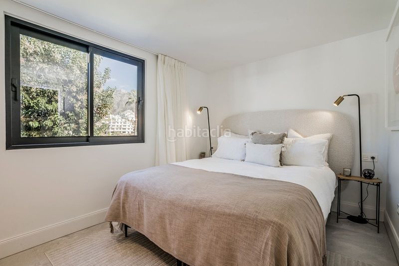 Foto 0a5e0f1e-f8ad-48e4-818a-ebfe03a22e63. Casa adossada amb aparcament a Las Brisas Marbella