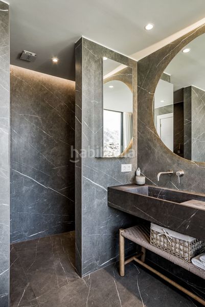 Foto c9bfa99e-bb44-4bab-a74d-c5da4272d924. Casa adossada amb aparcament a Las Brisas Marbella