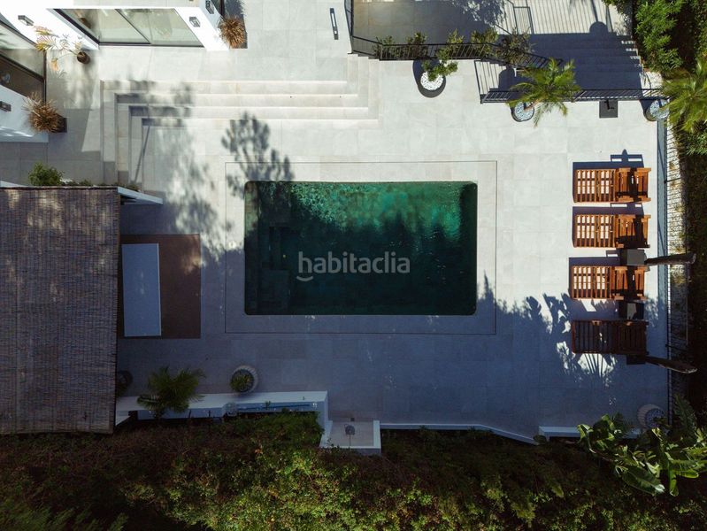 Foto ce965780-8b2b-4942-a544-ed99b706d3b6. Casa adossada amb aparcament a Las Brisas Marbella