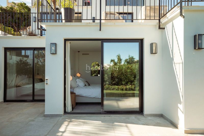 Foto d3b62d12-d97e-4a3f-ba38-6678287dadac. Casa adossada amb aparcament a Las Brisas Marbella