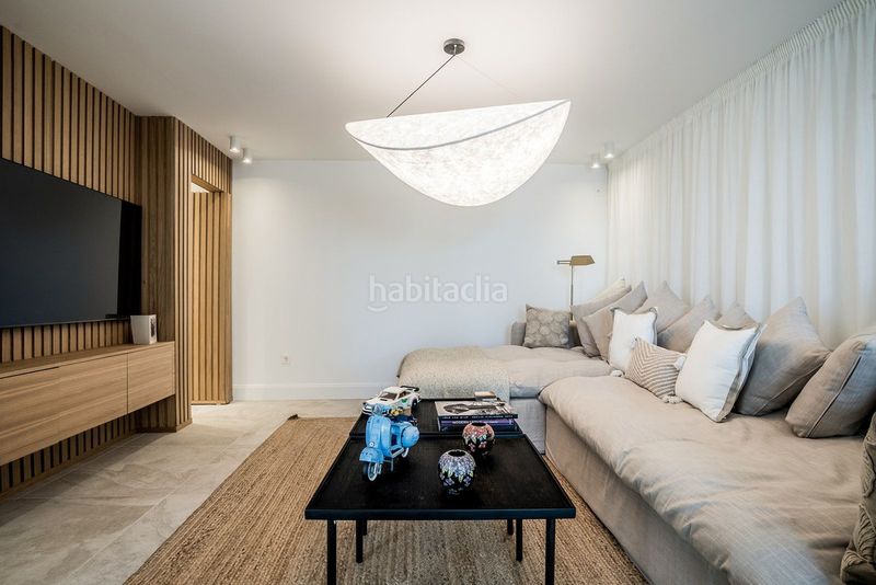 Foto d8df088a-f5cd-4494-9ade-4fe570529ebd. Casa adossada amb aparcament a Las Brisas Marbella