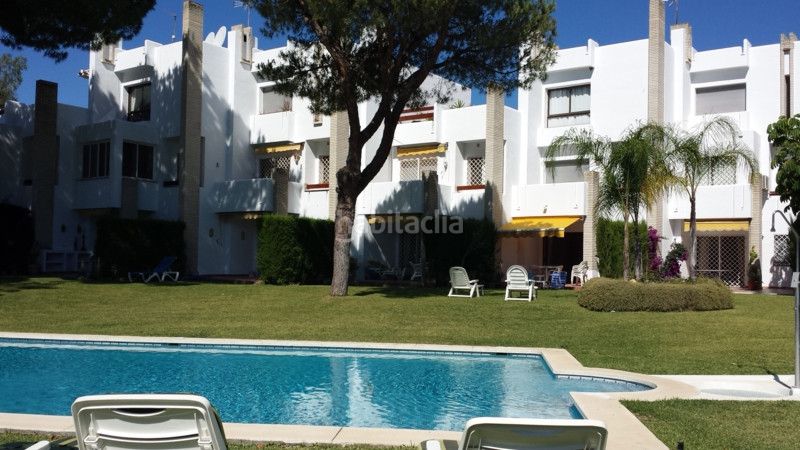 Foto ace96300-5e70-4d59-be9e-1b0f2dc88cc0. Casa adossada a Las Brisas Marbella