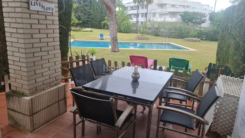 Foto d3d3e38b-2b2f-4534-9721-fa2106a1e21a. Casa adossada a Las Brisas Marbella