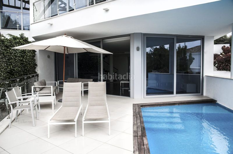 Foto ac598581-2c6f-444a-af1d-24d81c0b6f6e. Casa adossada a Sierra Blanca Marbella
