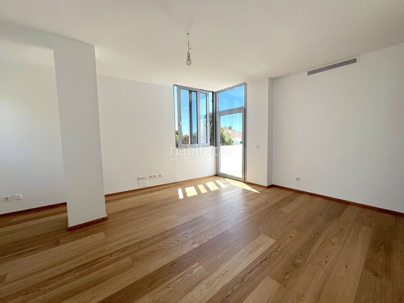 Foto cedc91e2-eccf-4537-95a4-154d3383b3ba. Casa adossada a Sierra Blanca Marbella