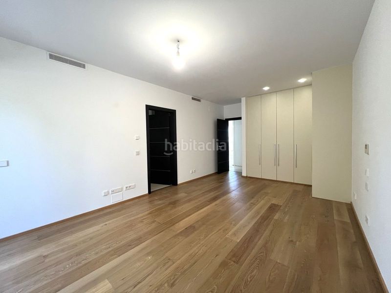 Foto fdea9e9b-ee70-485e-90f3-ed8674dbcf16. Casa adossada a Sierra Blanca Marbella