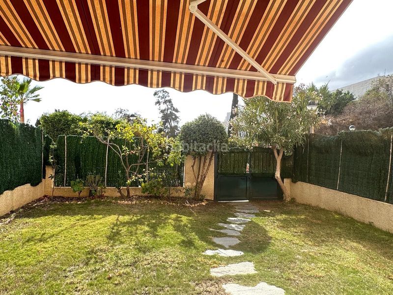 Foto f8e5979a-0c78-4599-8eb0-e4547e82ec03. Casa adossada a Cortijo Torrequebrada Benalmádena