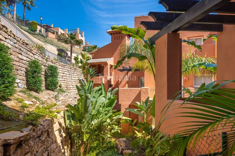 Foto 5b9d0d28-e818-49b4-9fa4-ae4be26003c4. Pis amb aparcament a Las Brisas Marbella