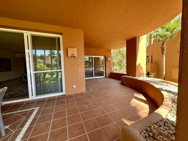 Foto 04727b7c-7ff0-4d2d-81d4-fd53387f7aa2. Piso en Las Brisas Marbella