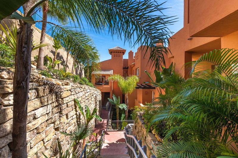 Foto 1f6970ad-4c61-4aa8-aeee-55da0568e4d3. Piso en Las Brisas Marbella