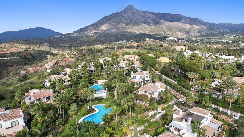 Foto 0feacfe6-dfbd-4505-9650-cb5e36987218. Casa adossada a La Carolina - Guadalpín Marbella