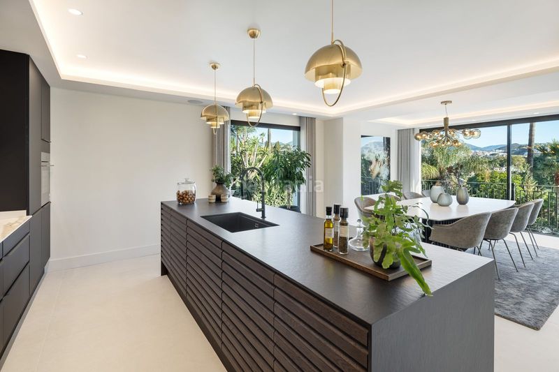 Foto ab2280dc-9485-43ce-bf89-bd3bccaa9277. Casa adossada amb aparcament a Las Brisas Marbella