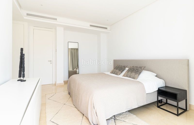 Foto 0388d137-e378-4c4e-b5e8-0f0c27d5886c. Casa adossada amb aparcament a Río Real Marbella