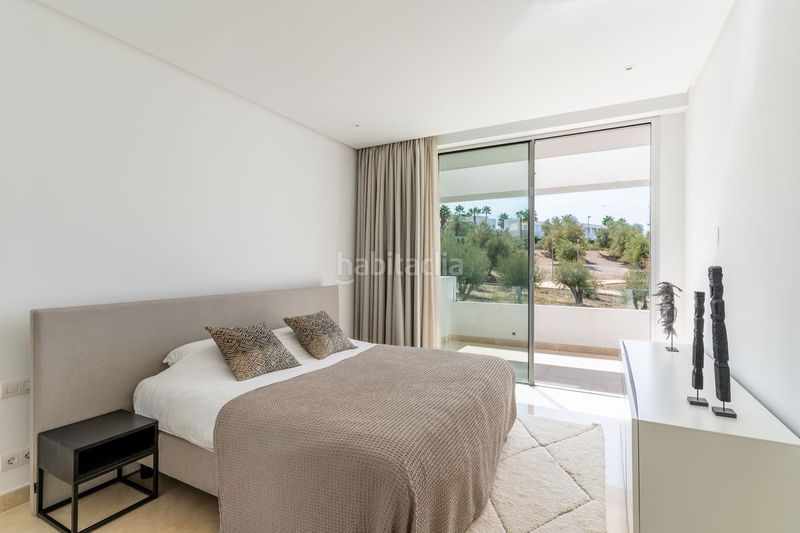 Foto 0c6b0468-0d8f-4917-9873-48bb1344c100. Casa adossada amb aparcament a Río Real Marbella