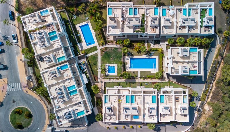 Foto 2046c0d2-f338-4128-b481-d94d97319185. Casa adossada amb aparcament a Río Real Marbella