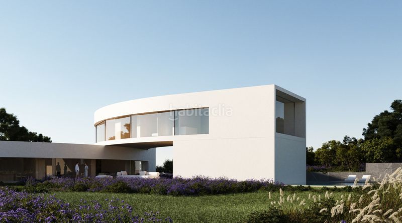 Foto 3d4c744d-d091-43d2-9a4b-a89e5d46bb3f. Casa adossada amb aparcament a Sotogrande alto Sotogrande