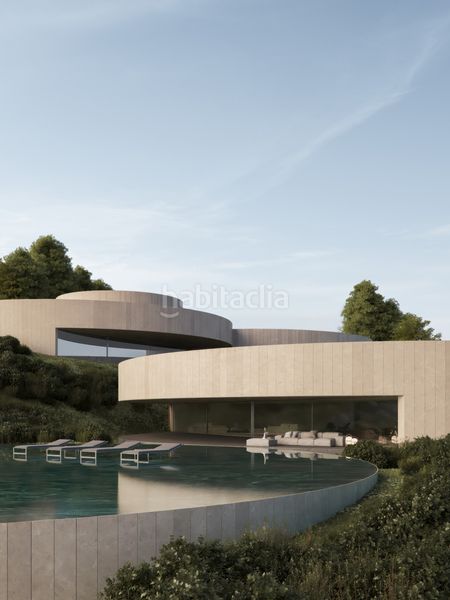 Foto 5308d287-2a27-46d4-9a57-9646b549fe2c. Casa adossada amb aparcament a Sotogrande alto Sotogrande
