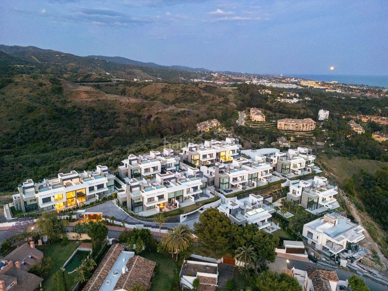 Foto 7348d501-559e-48e7-9813-36a62522750c. Casa adosada en Río Real Marbella