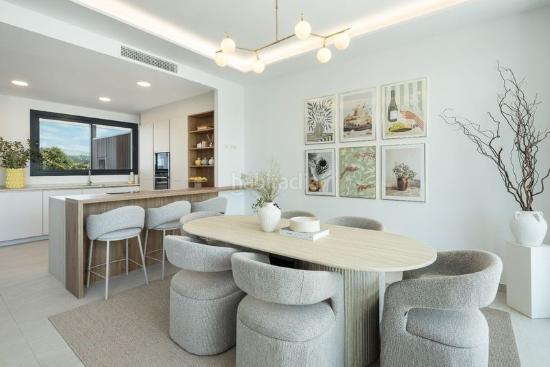 Foto dce947a7-7566-43e2-b15f-6da478637d56. Casa adosada en Río Real Marbella