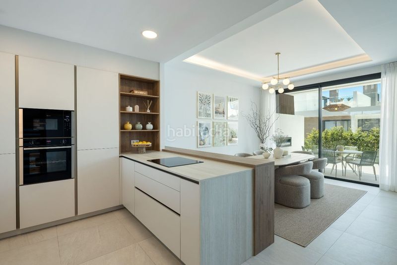 Foto 6d0c2180-e137-40fc-8075-88c6298b366f. Casa adossada a Río Real Marbella