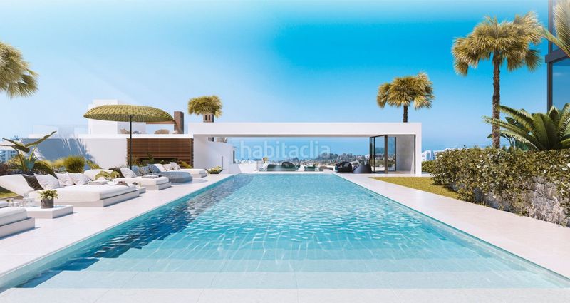 Foto e384a7c5-73ca-4b3b-9761-b4f1f4f5a592. Casa adossada a Río Real Marbella