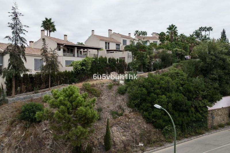 Foto e495262d-e799-44c8-a397-ba44893e8359. Terreny residencial a Benahavís pueblo Benahavís