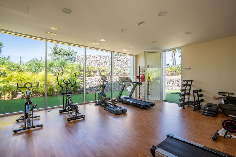 Foto f817c6e8-f69b-4847-8063-82fdecd0a996. Pis a Centro Estepona