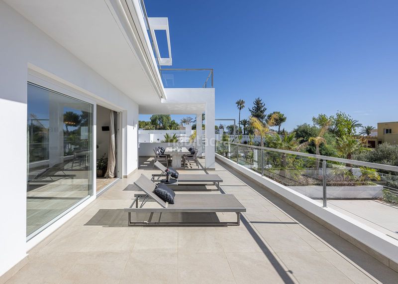 Foto e186cbbb-75ab-40fe-969c-5a3b8c81b0aa. Casa adossada amb aparcament a El Rosario - Ricmar Marbella