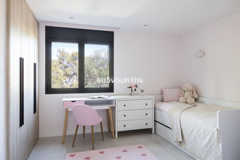 Foto b64e3f74-02a7-4c96-a245-7249a7a4a6de. Casa adossada a La Quinta Benahavís