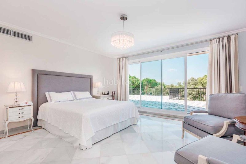 Foto 0d11be32-d239-4a47-a605-30f69d274535. Casa adossada amb aparcament a Río Real Marbella