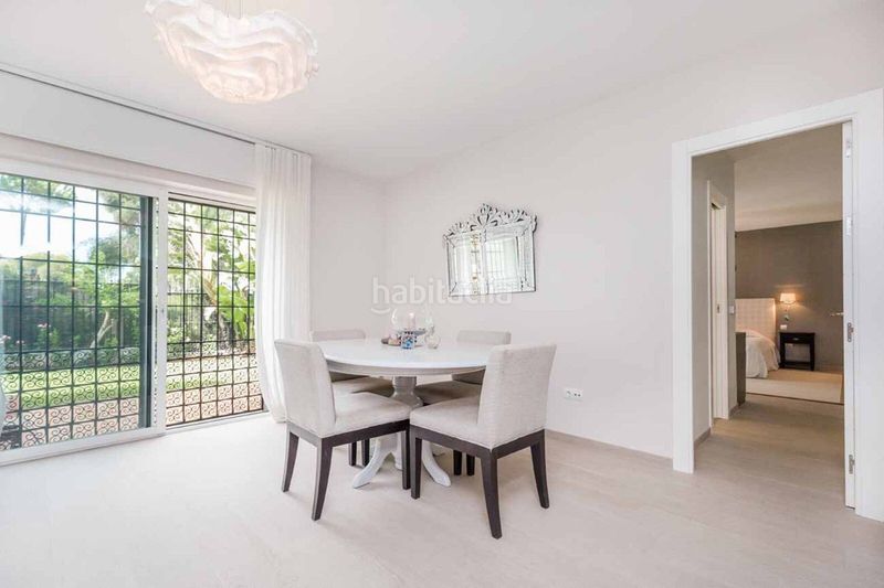 Foto 1a4334a6-f213-4062-8e60-d6b7e3ee97bc. Casa adossada amb aparcament a Río Real Marbella