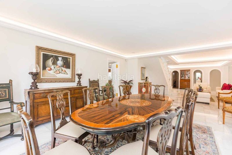 Foto 3a0d88e4-1eb5-4105-8922-cb0f9e63fa09. Casa adossada amb aparcament a Río Real Marbella