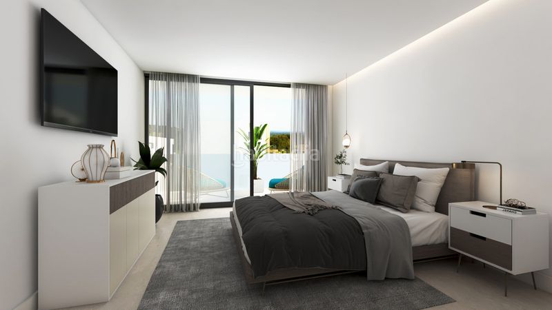 Foto 541be60b-ac7f-4b6d-a1ae-868a49a2d70a. Casa adossada a El Castillo Manilva