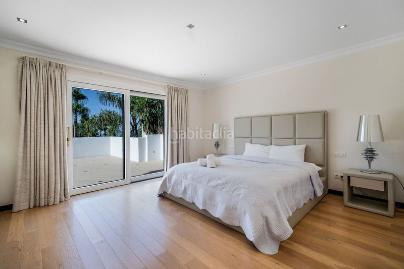 Foto 5e6d5d05-6b6e-42f5-a9dd-02718a8999a3. Casa adossada amb aparcament a Casco Antiguo Marbella