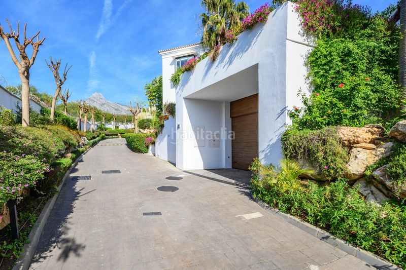 Foto b454c1b7-c7c0-452a-a801-fdbdd73d46e3. Casa adossada amb aparcament a Casco Antiguo Marbella