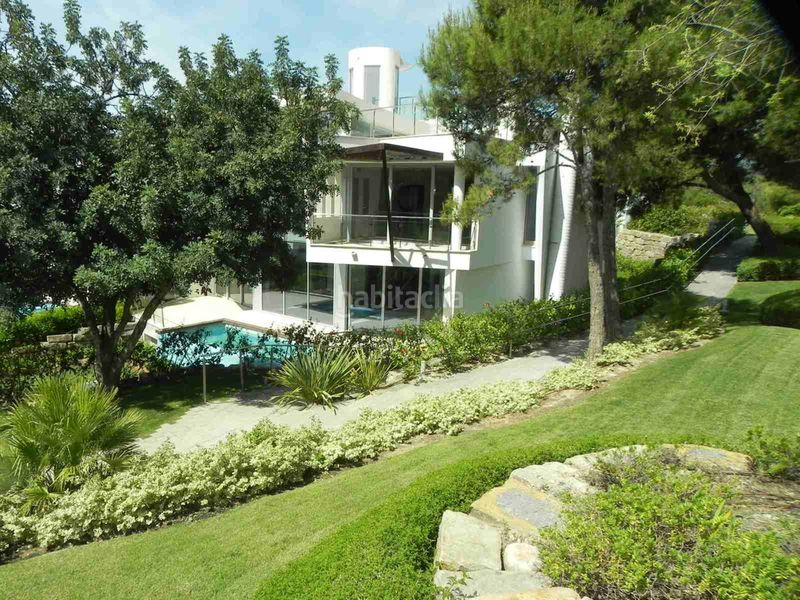 Foto 02991727-d550-4f20-9dc3-17d14fd6be7b. Casa adossada amb aparcament a Sierra Blanca Marbella