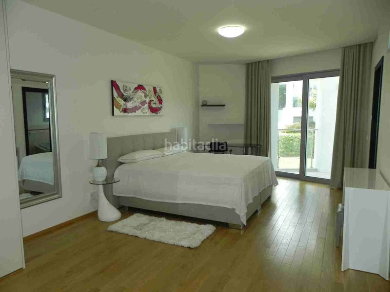 Foto 31813fbd-13a9-4faf-8dec-7f8a38200103. Casa adossada amb aparcament a Sierra Blanca Marbella