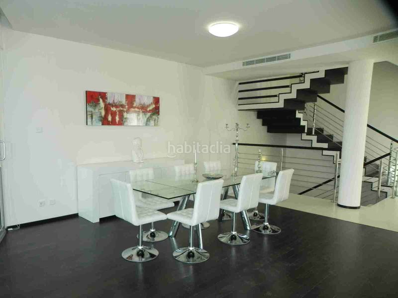 Foto 36da1470-6bb7-4046-9a9b-98627b9370a8. Casa adossada amb aparcament a Sierra Blanca Marbella