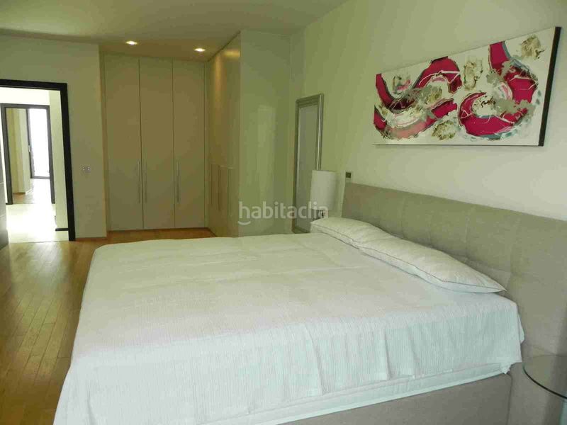 Foto fac90da8-2580-4358-b376-8d47a0ee4719. Casa adossada amb aparcament a Sierra Blanca Marbella